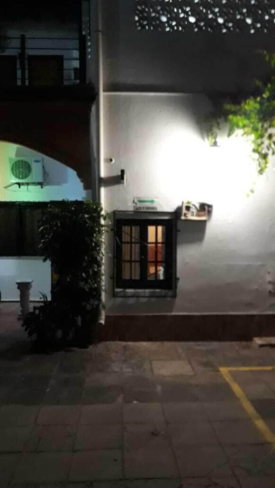 Residencia Leones De Castilla Asuncion Bagian luar foto
