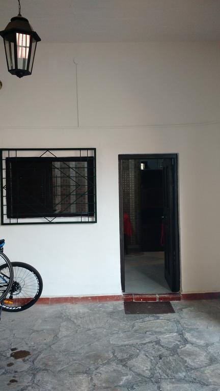 Residencia Leones De Castilla Asuncion Bagian luar foto