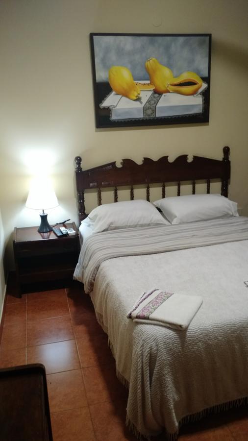 Residencia Leones De Castilla Asuncion Bagian luar foto