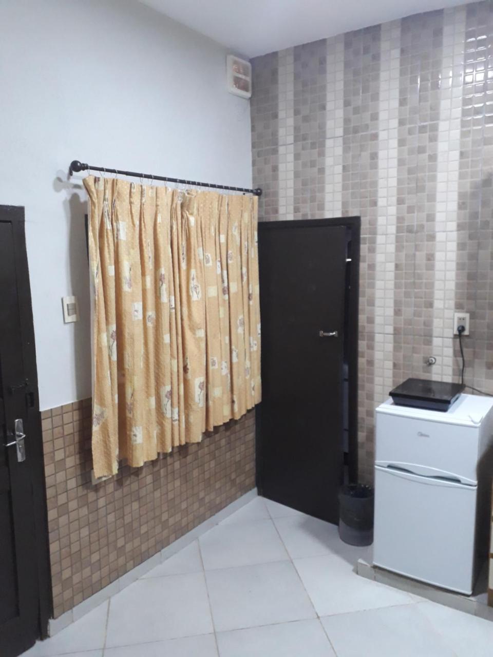 Residencia Leones De Castilla Asuncion Bagian luar foto