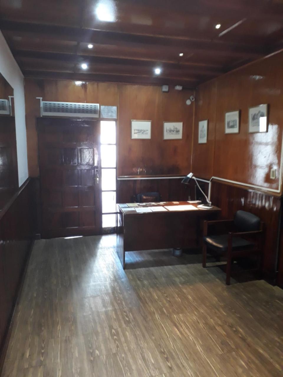 Residencia Leones De Castilla Asuncion Bagian luar foto